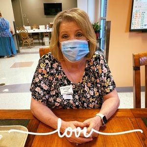 Meet your Posher, Sandra